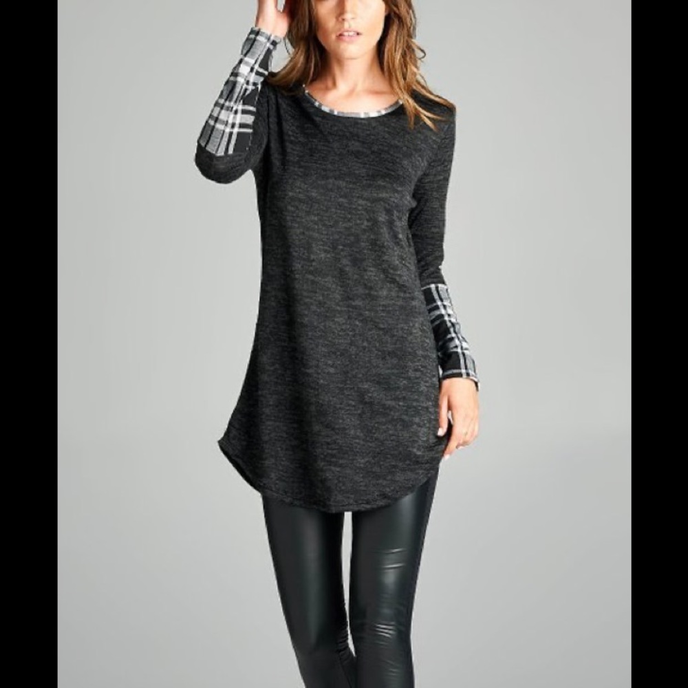 Charcoal Black Plaid Contrast-Cuff Sweater Tunic